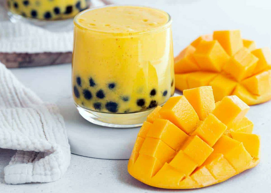 mango smoothie blog photo